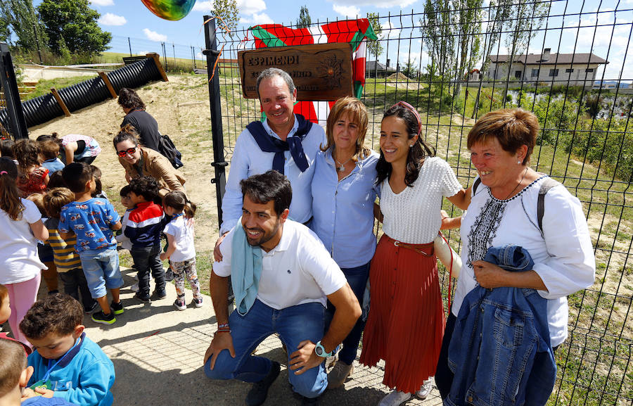 Fotos: El colegio de Ribabellosa revoluciona la hora del patio