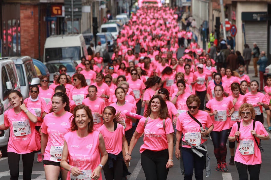 6.000 participantes toman parte en la Carrera de la Mujer que en su decimosegunda edición vuelve a concienciar sobre la prevención del cáncer de piel