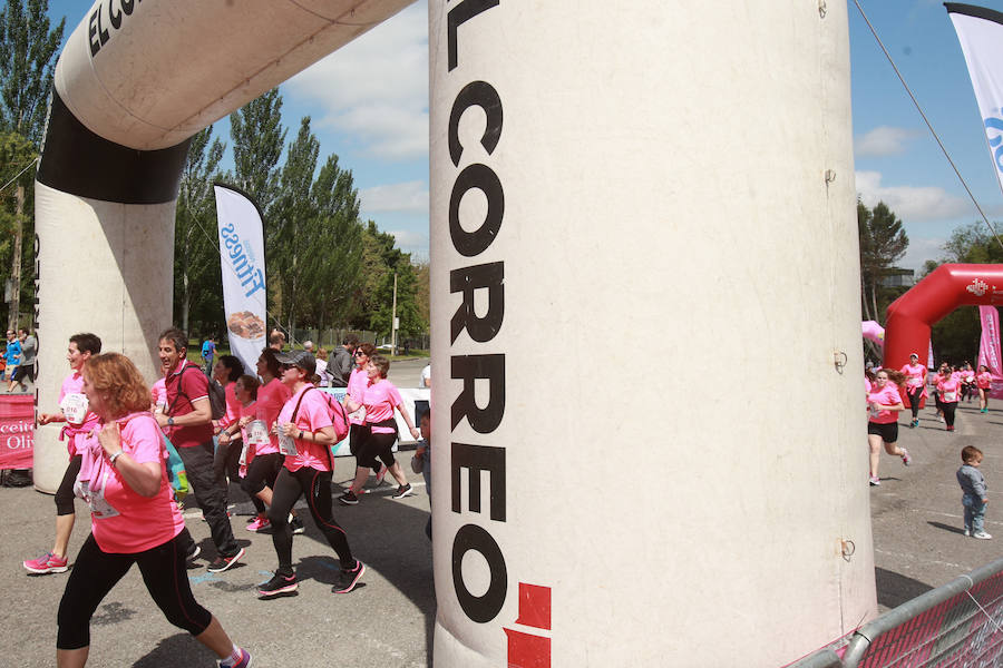 6.000 participantes toman parte en la Carrera de la Mujer que en su decimosegunda edición vuelve a concienciar sobre la prevención del cáncer de piel