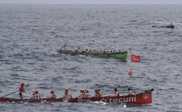 Este domingo se celebró el último test de pretemporada en aguas de Lekeitio. 