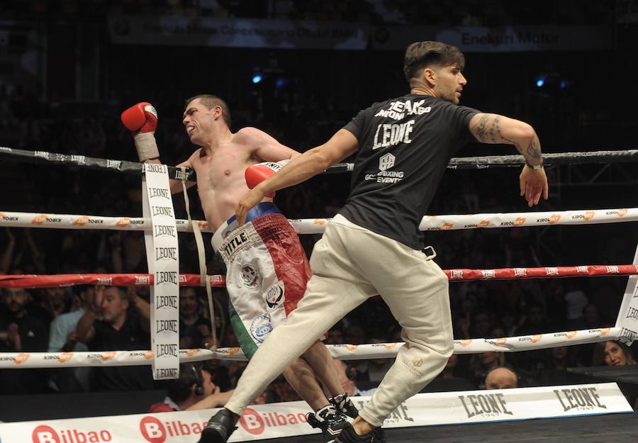 Andoni Gago se proclamó campeón continental del peso pluma y Kerman Lejarraga derrotó por KO en el cuarto asalto al mexicano Luis Solís, proclamándose así nuevo campeón Latino WBC del superwelter