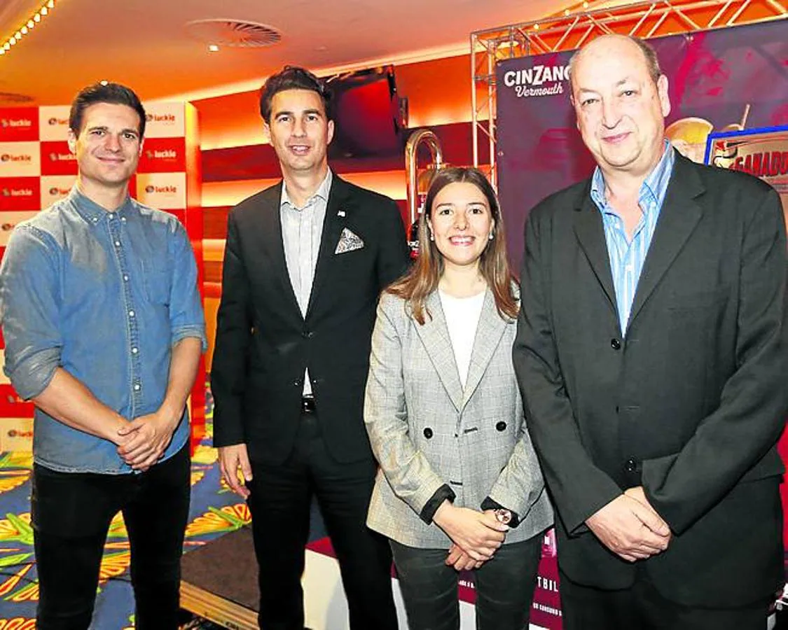 Aritz González, Xabier Ochandiano, Gemma Tossal y Adolfo Lorente. 