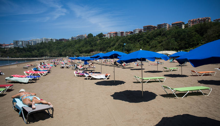 Fotos: Día de playa en Bizkaia