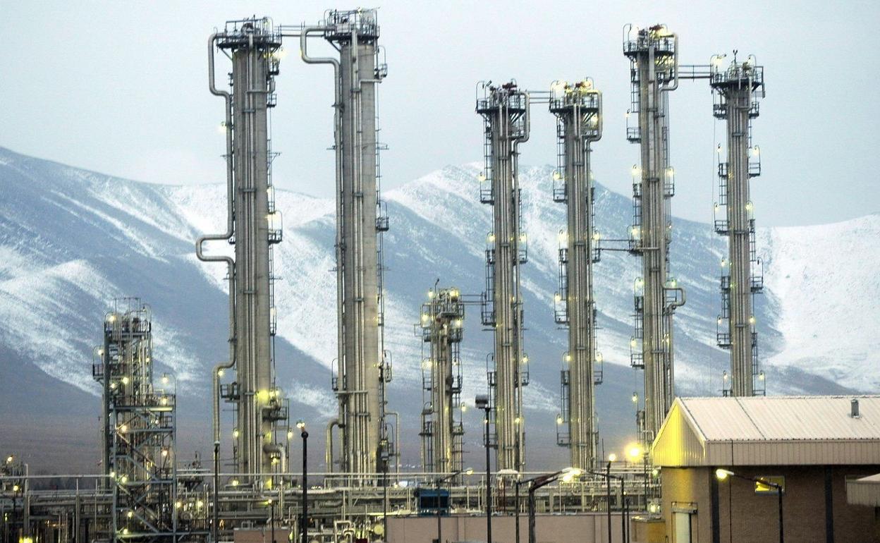 Imagen tomada el 15 de enero de 2011 que muestra el reactor de agua pesada de la ciudad de Arak (Irán). 