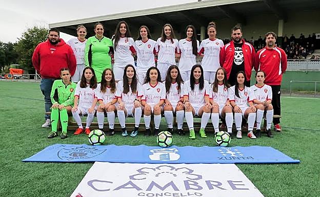 El conjunto gallego antes de disputar la semifinal de la Copa de A Coruña. 