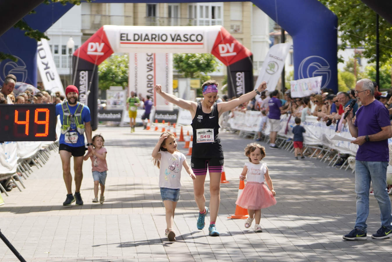 Gran ambiente el que se ha vivido en las carreras del Flysch Trail, donde el calor ha sido protagonista y ha hecho mella en los corredores.