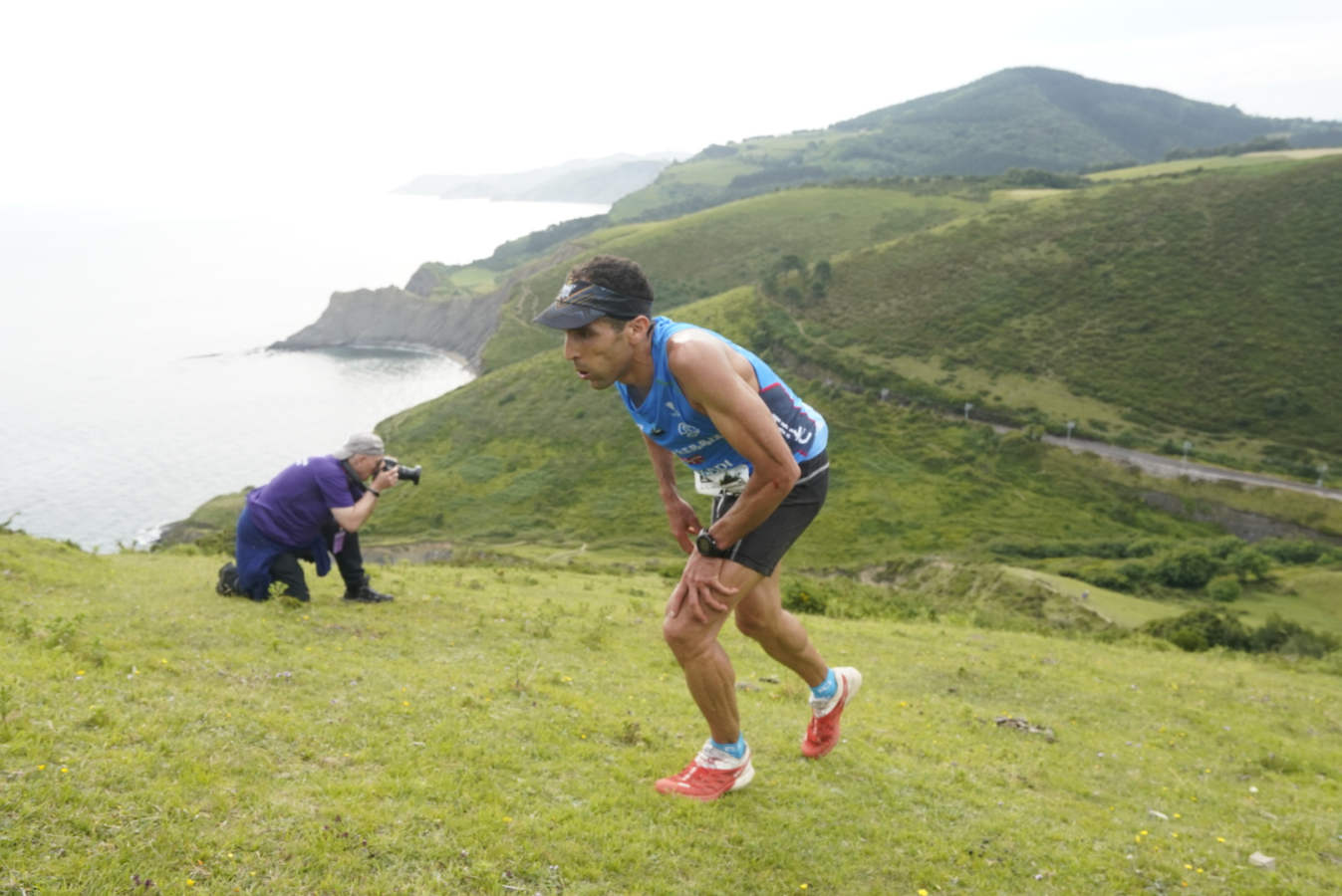 Gran ambiente el que se ha vivido en las carreras del Flysch Trail, donde el calor ha sido protagonista y ha hecho mella en los corredores.