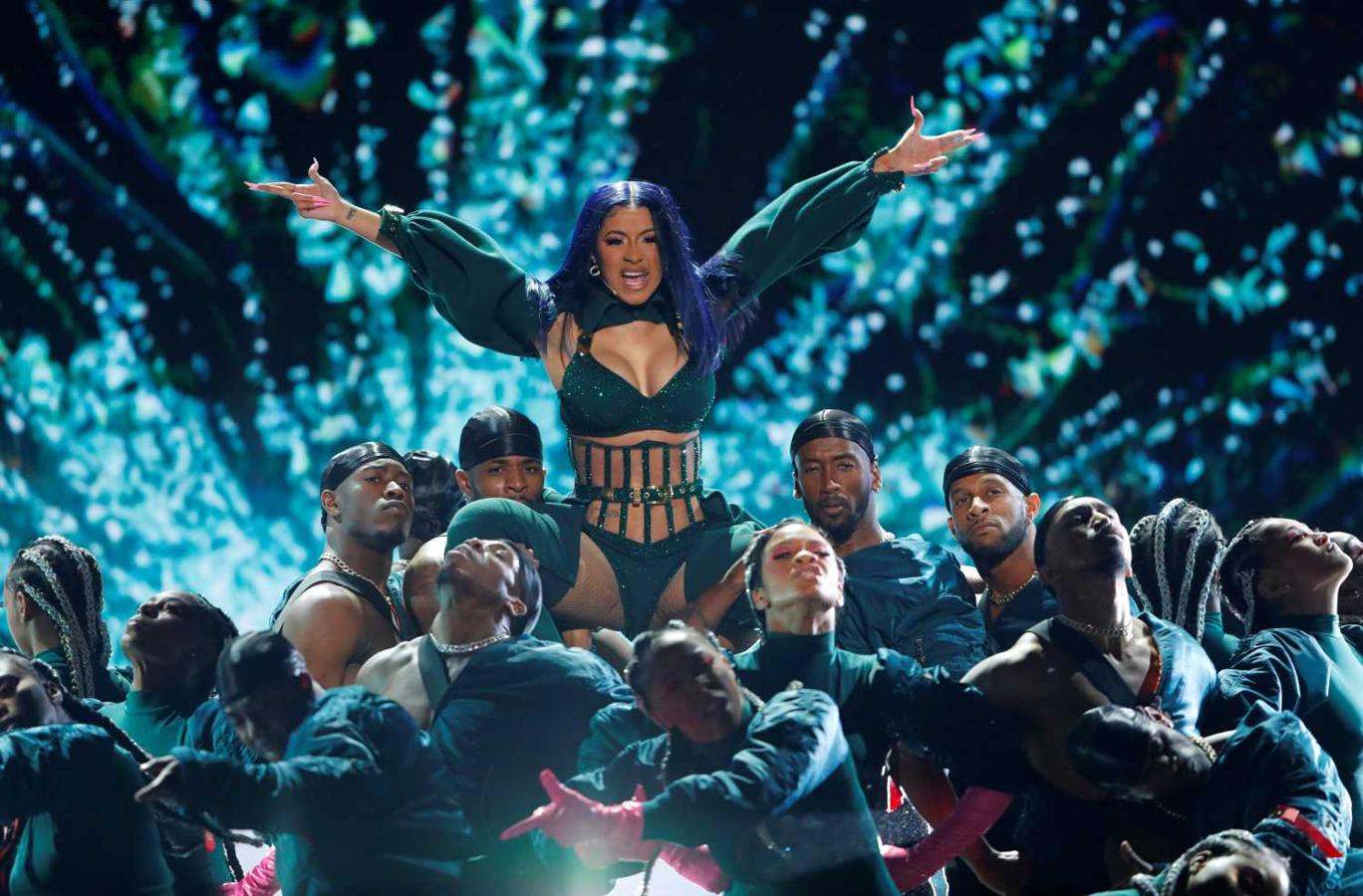 Cardi B en los Premios BET 2019 en Los Ángeles, California 