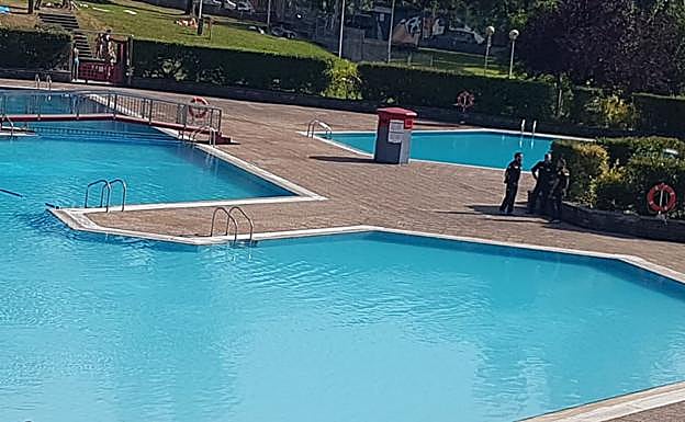 Las piscinas de Txurdinaga, vacías durante los paros parciales.