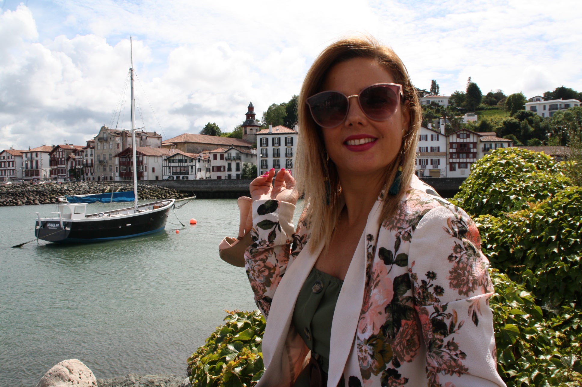 La 'instagramer' Vanessa Mulas nos enseña a sacar partido a un veraniego mono verde militar