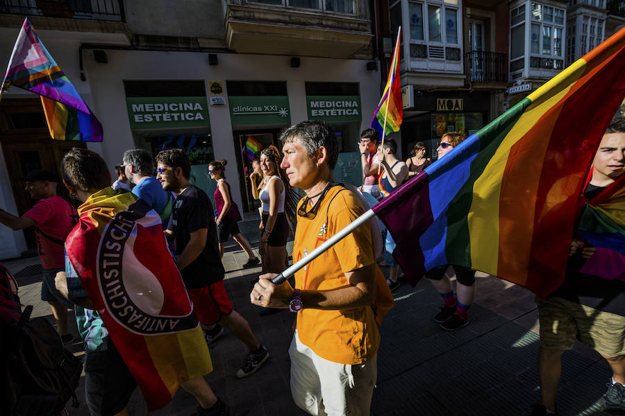Cientos de personas apoyan al colectivo LGTB+ en el 50 aniversario de los disturbios de Stonewall
