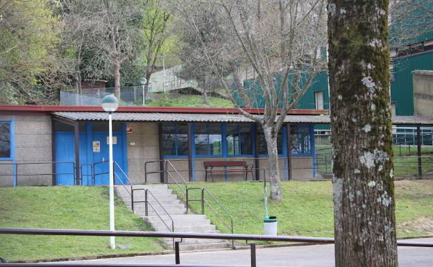 El patio cubierto del colegio Lateorro es una de las instalaciones que se va a renovar. 