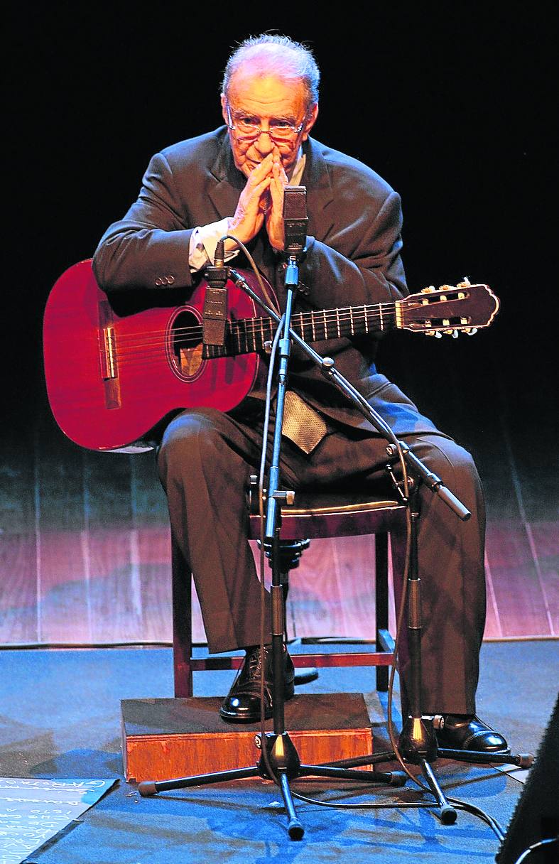 Gilberto, el 14 de agosto de 2008, durante un concierto en Brasil. 