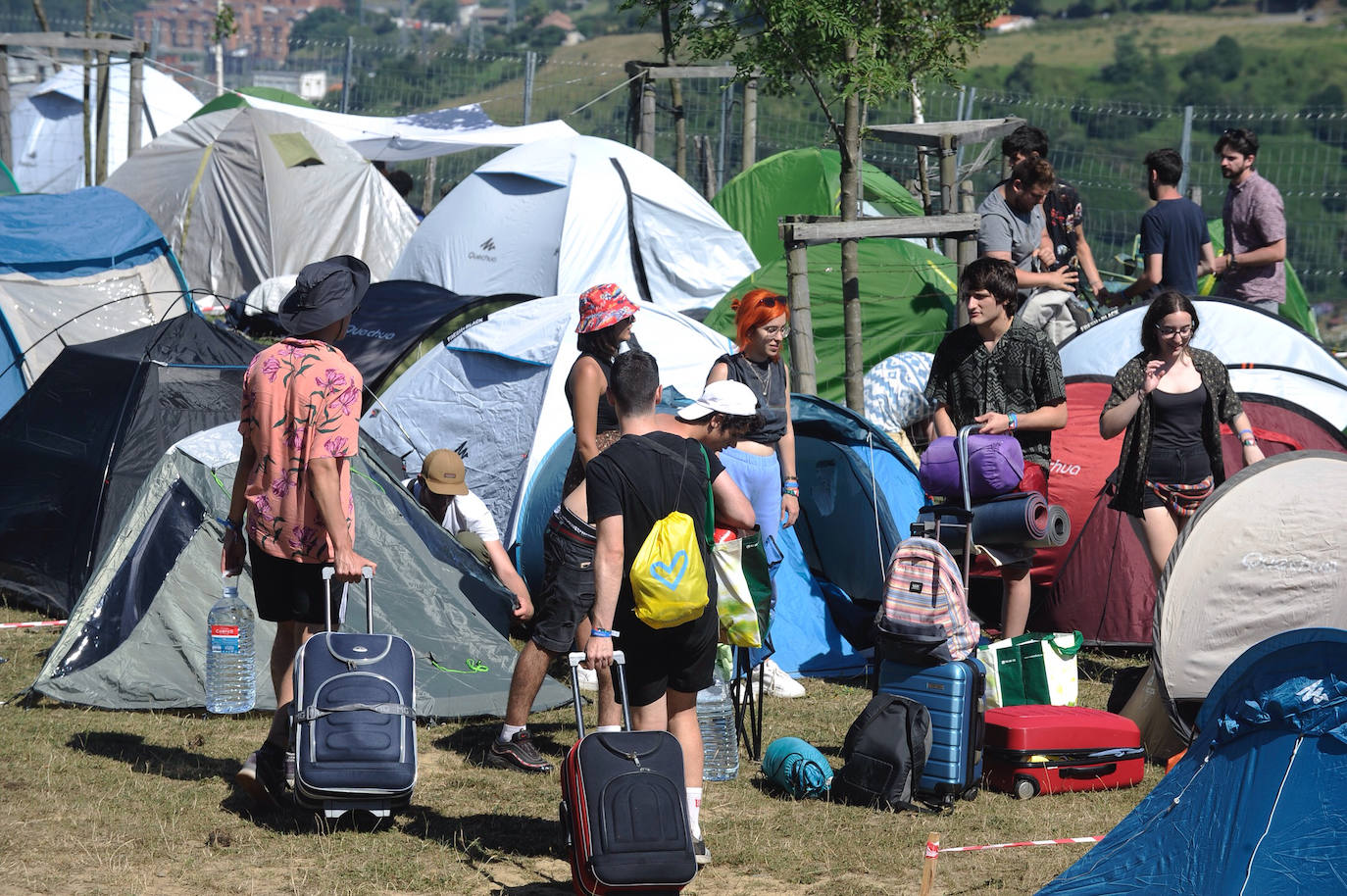 Fotos: Llegan a Bilbao los primeros festivaleros del BBK Live 2019