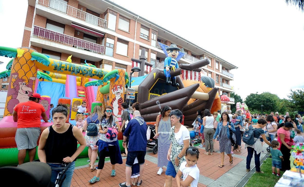 Los comerciantes inician hoy los 'Cármenes' de Larrabasterra