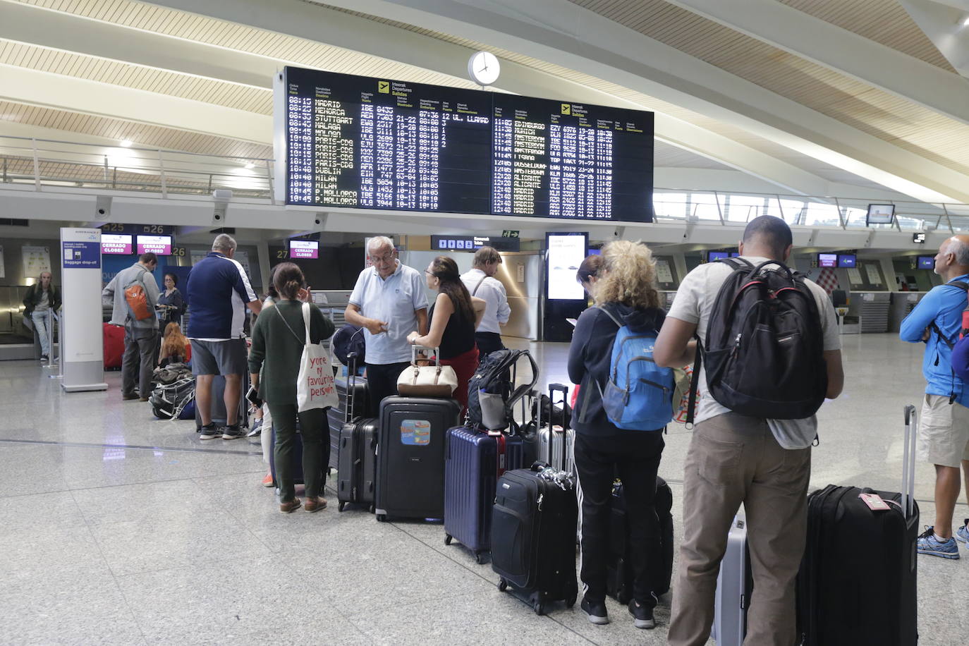 Fotos: Las imágenes del aeropuerto en la jornada de huelga