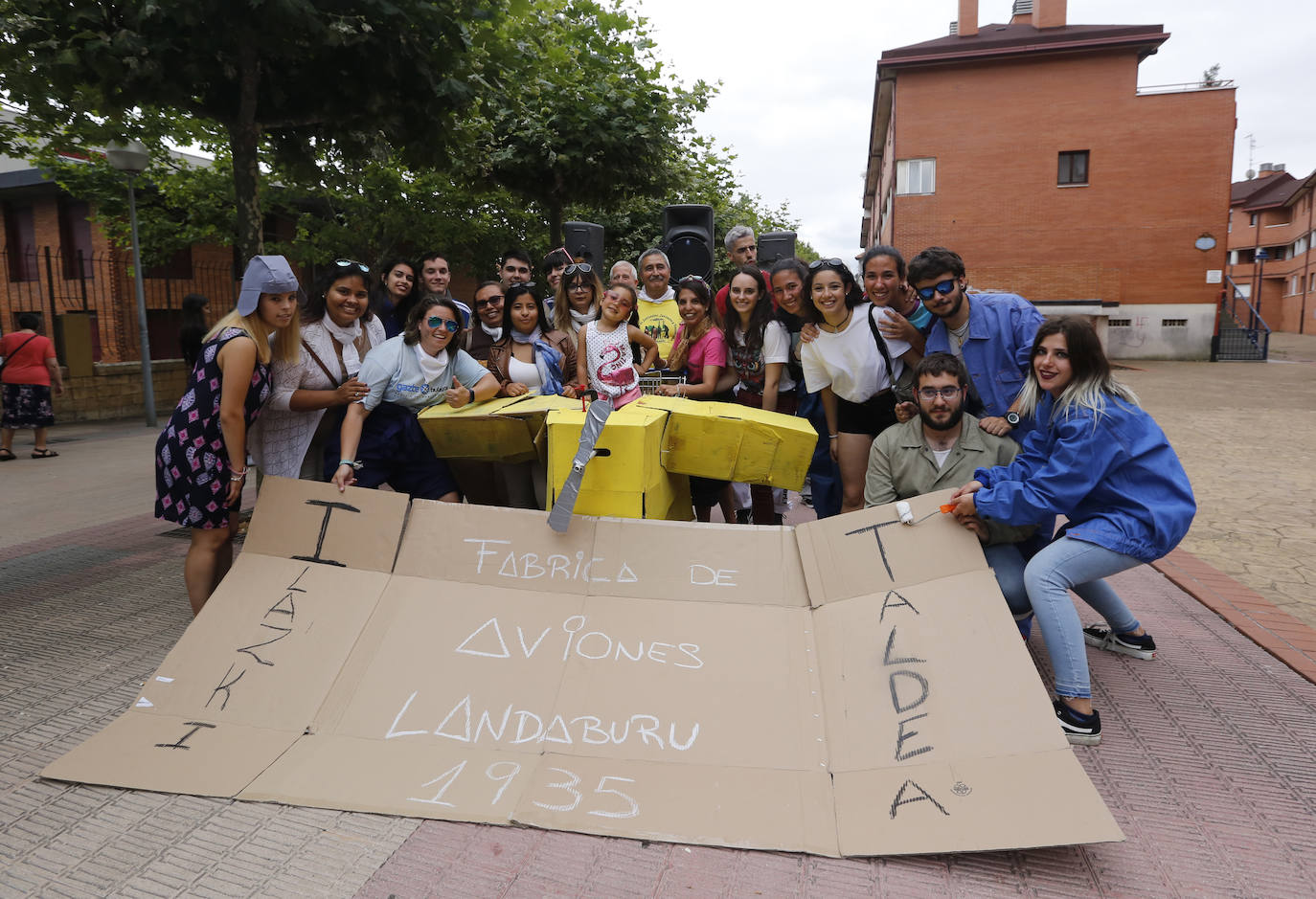 La localidad fabril, inmersa en los 'cármenes'