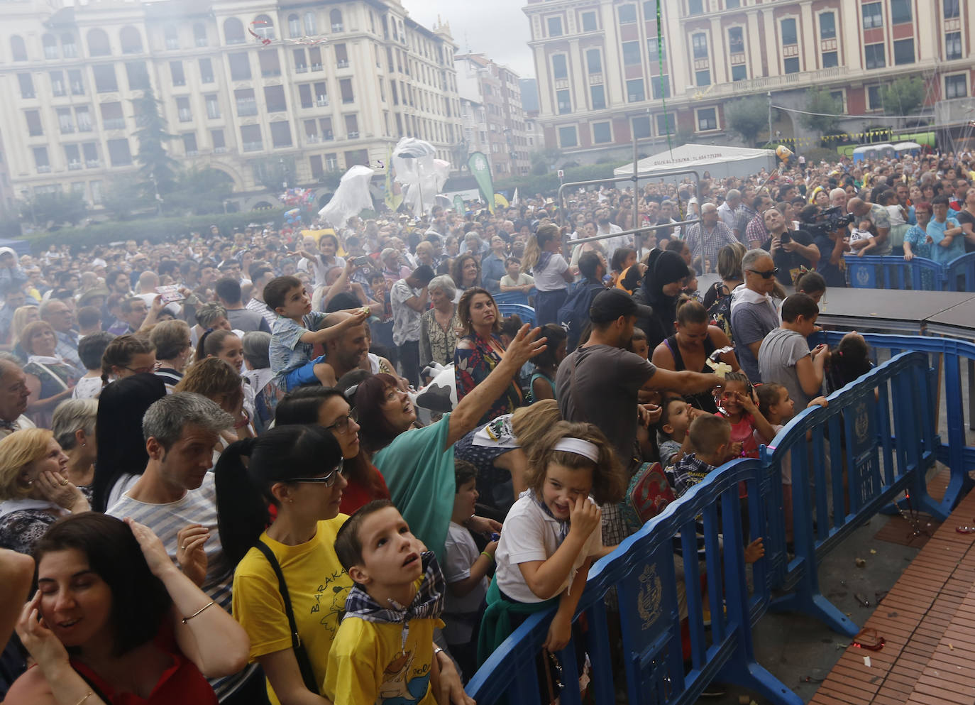 La localidad fabril, inmersa en los 'cármenes'