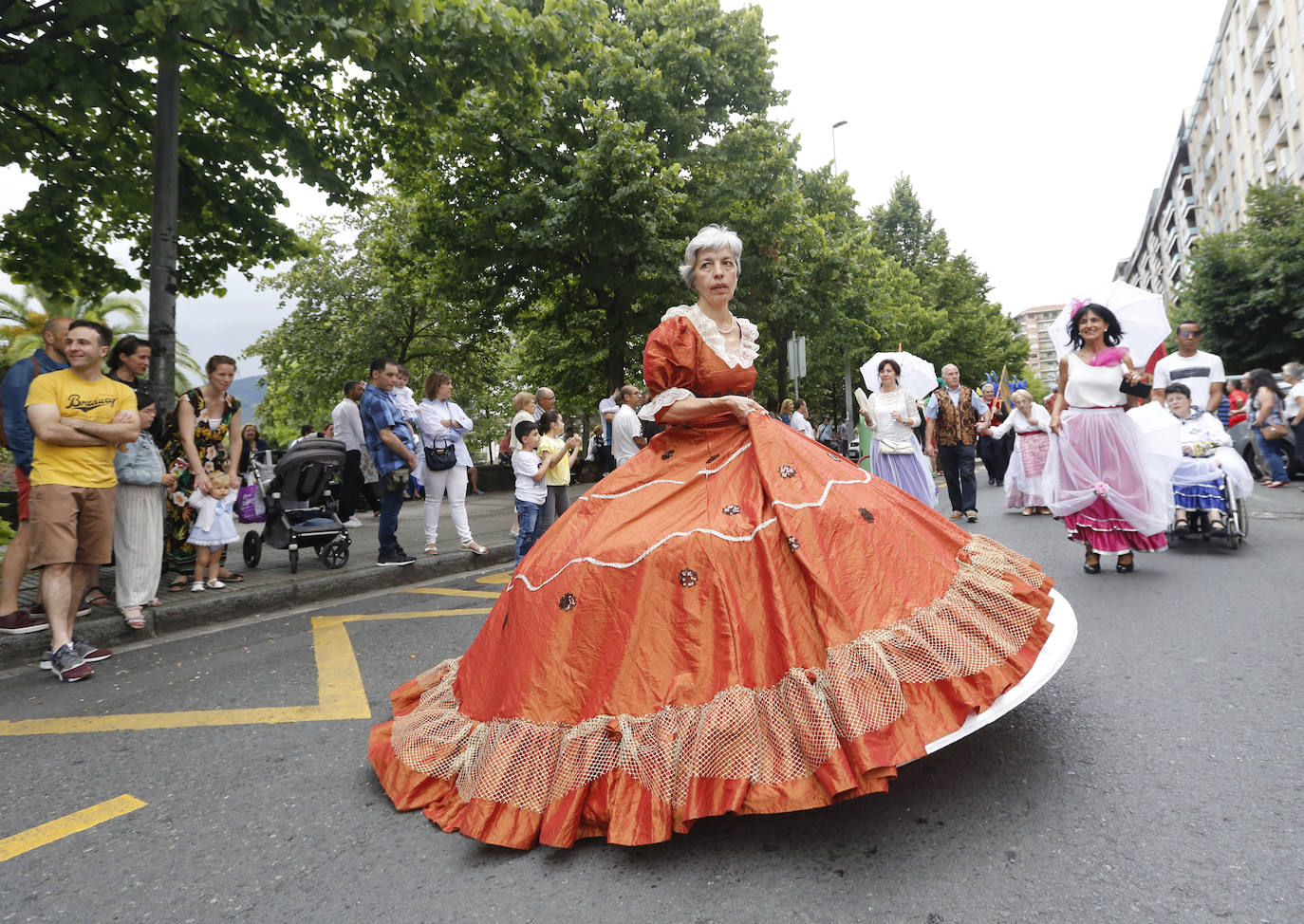 La localidad fabril, inmersa en los 'cármenes'