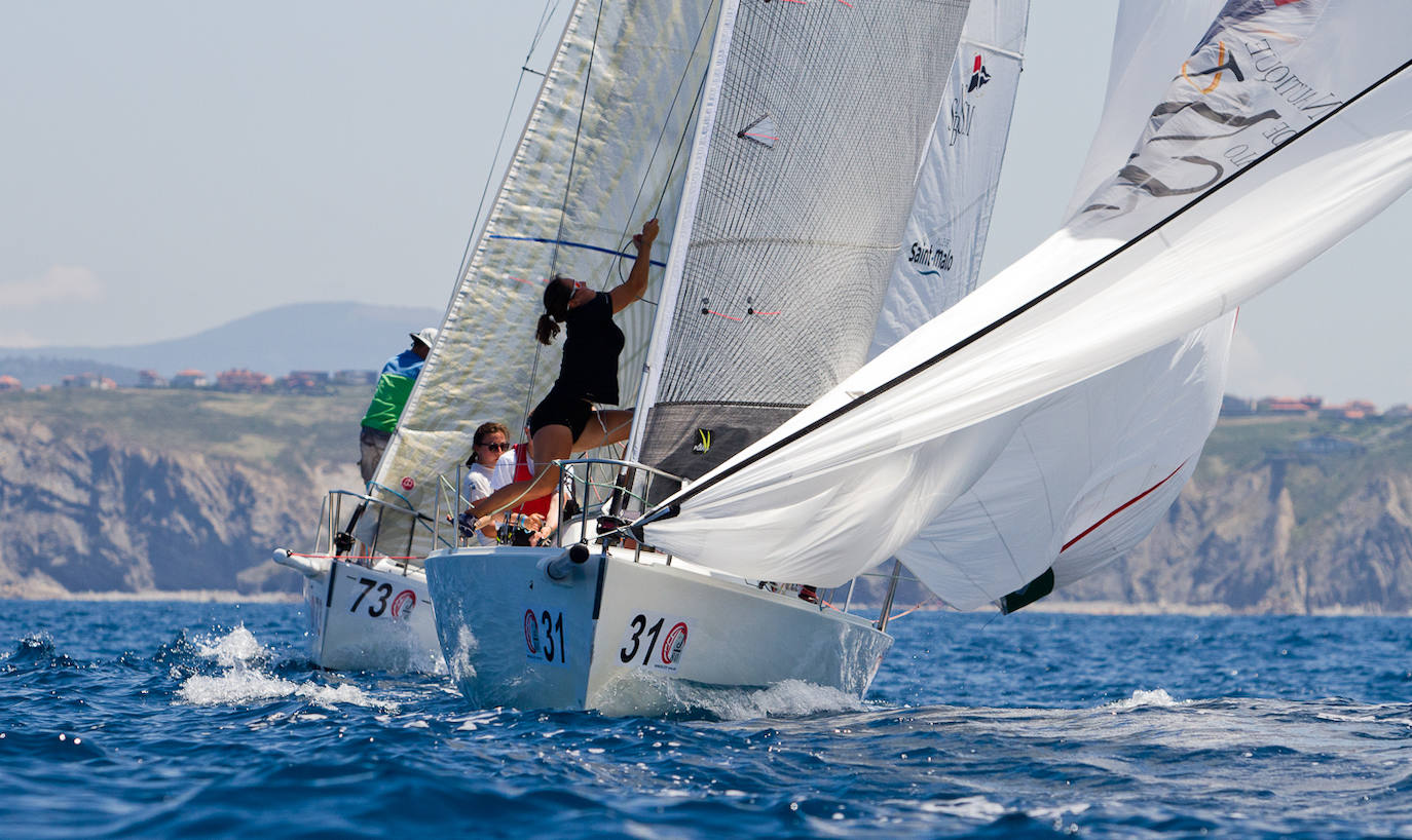 Fotos: El Mundial de la clase J80 de Getxo atraviesa su ecuador