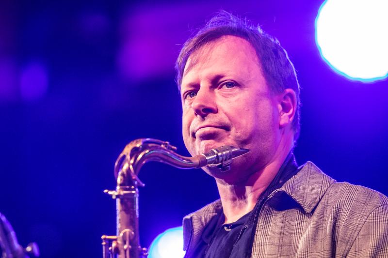 La actuación en imágenes de Danilo Pérez, Chris Potter, Avishai Cohen, Larry Grenadier y Johnathan Blake