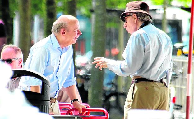 Wally Shawn, el actor que más se deja ver en Donostia, charla con Allen.