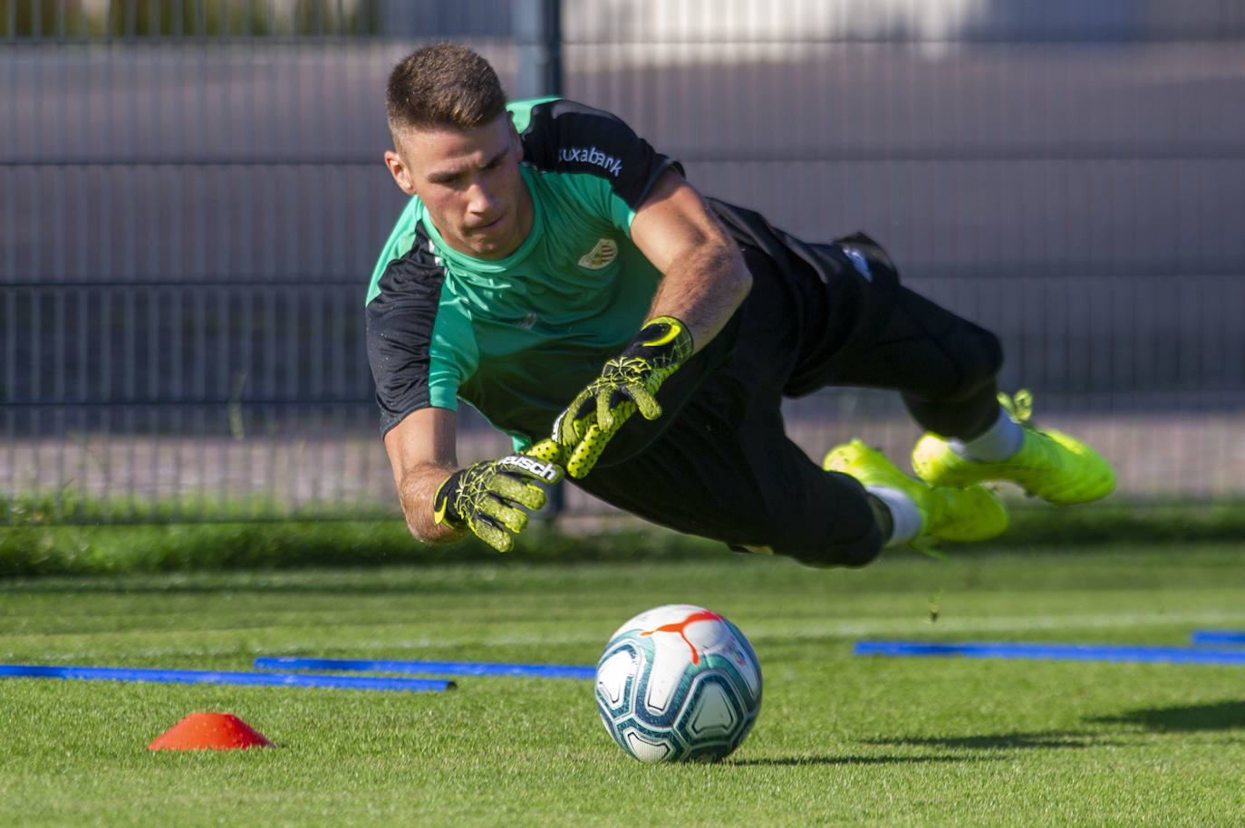 El Athletic entrena en Marienfeld.