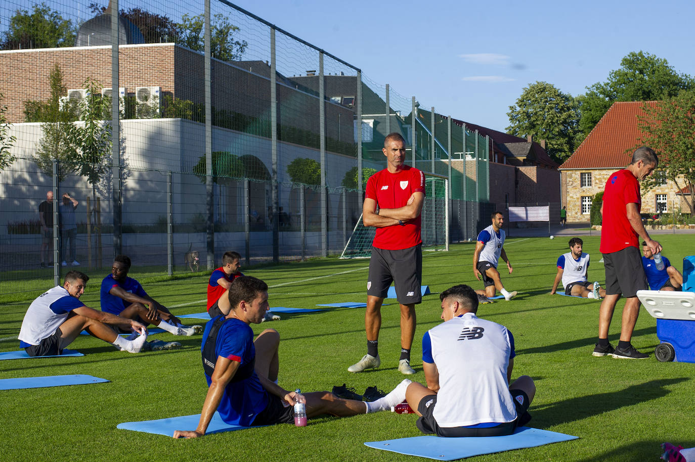 El Athletic entrena en Marienfeld.