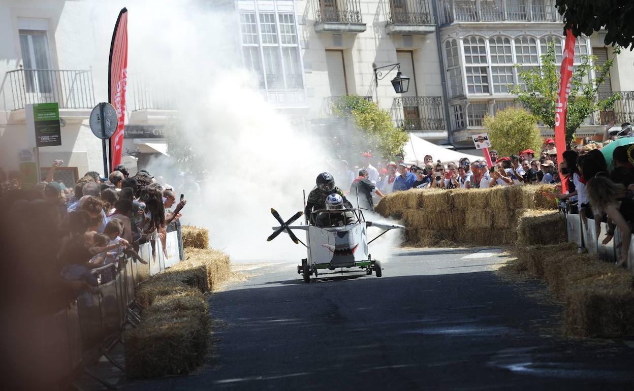 Descenso de goitiberas en las fiestas de La Blanca. 