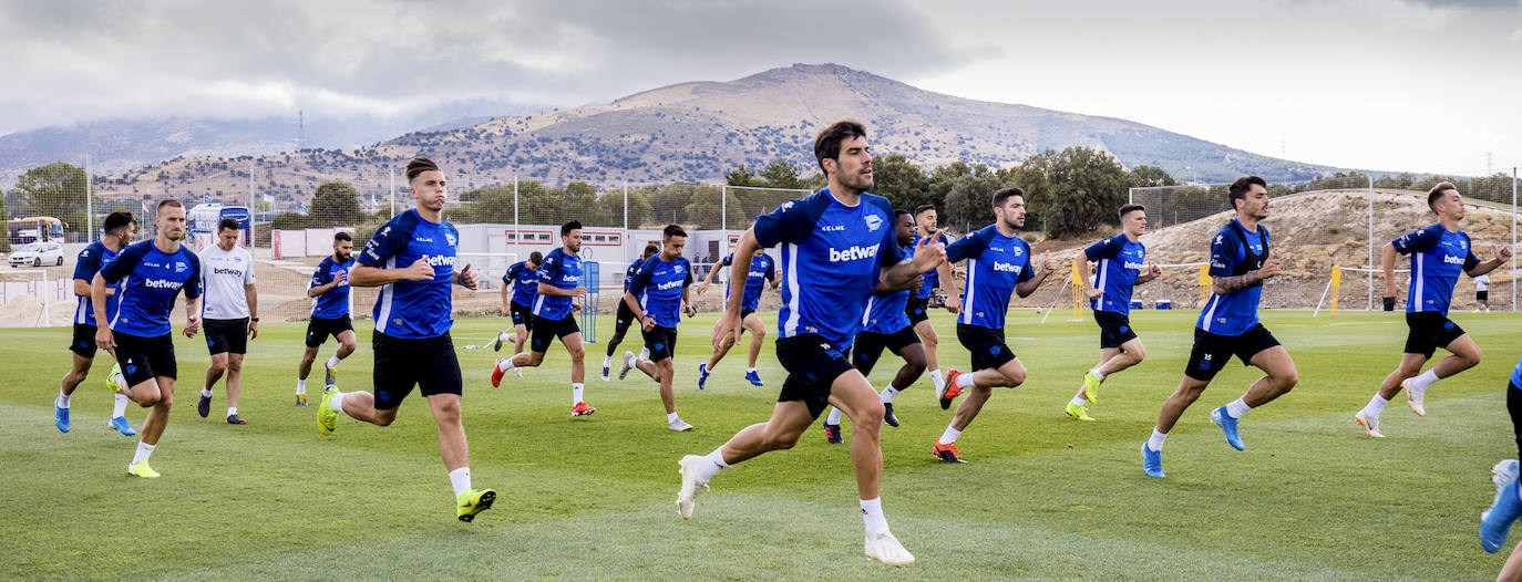 Fotos: El Alavés trabaja en Los Ángeles de San Rafael