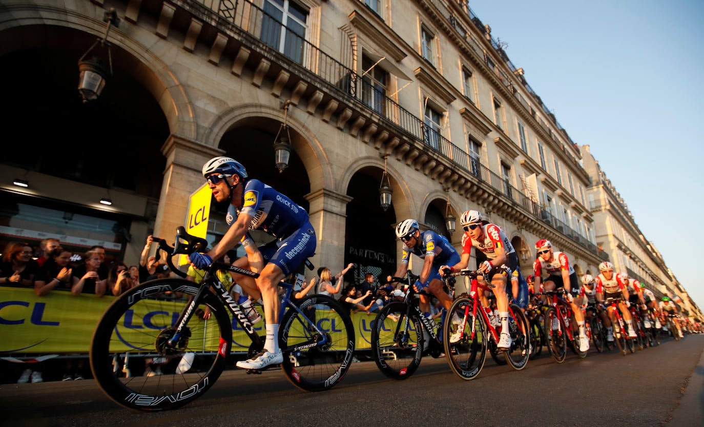 «Esto es como la droga, un vicio, ganas el Tour y ya piensas en otro», confesó el sábado tras sentenciar la carrera Egan Bernal, con la ingenuidad y el descaro de sus 22 años. Pero el debate en el mundo del ciclismo está abierto: ¿Puede marcar una era?