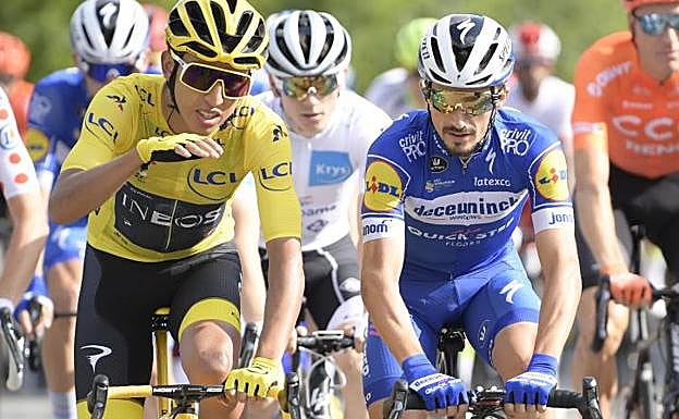 Egan Bernal y Julian Alaphilippe se medirán este sábado en las carreteras vascas.