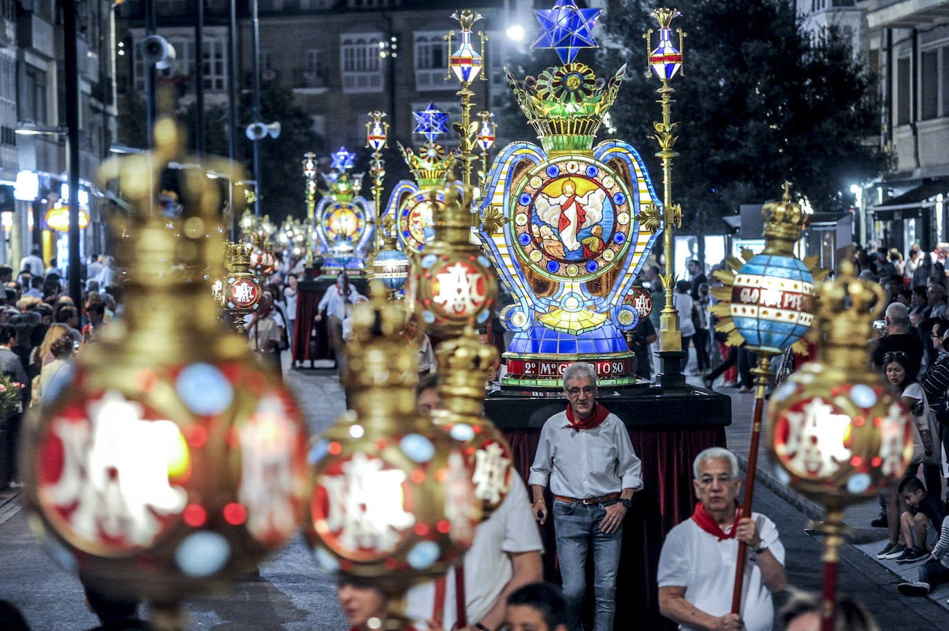 Fotos: La procesión del Rosario de los Faroles, en imágenes