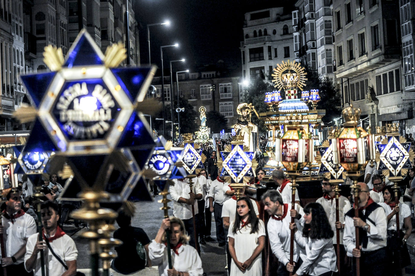 Fotos: La procesión del Rosario de los Faroles, en imágenes