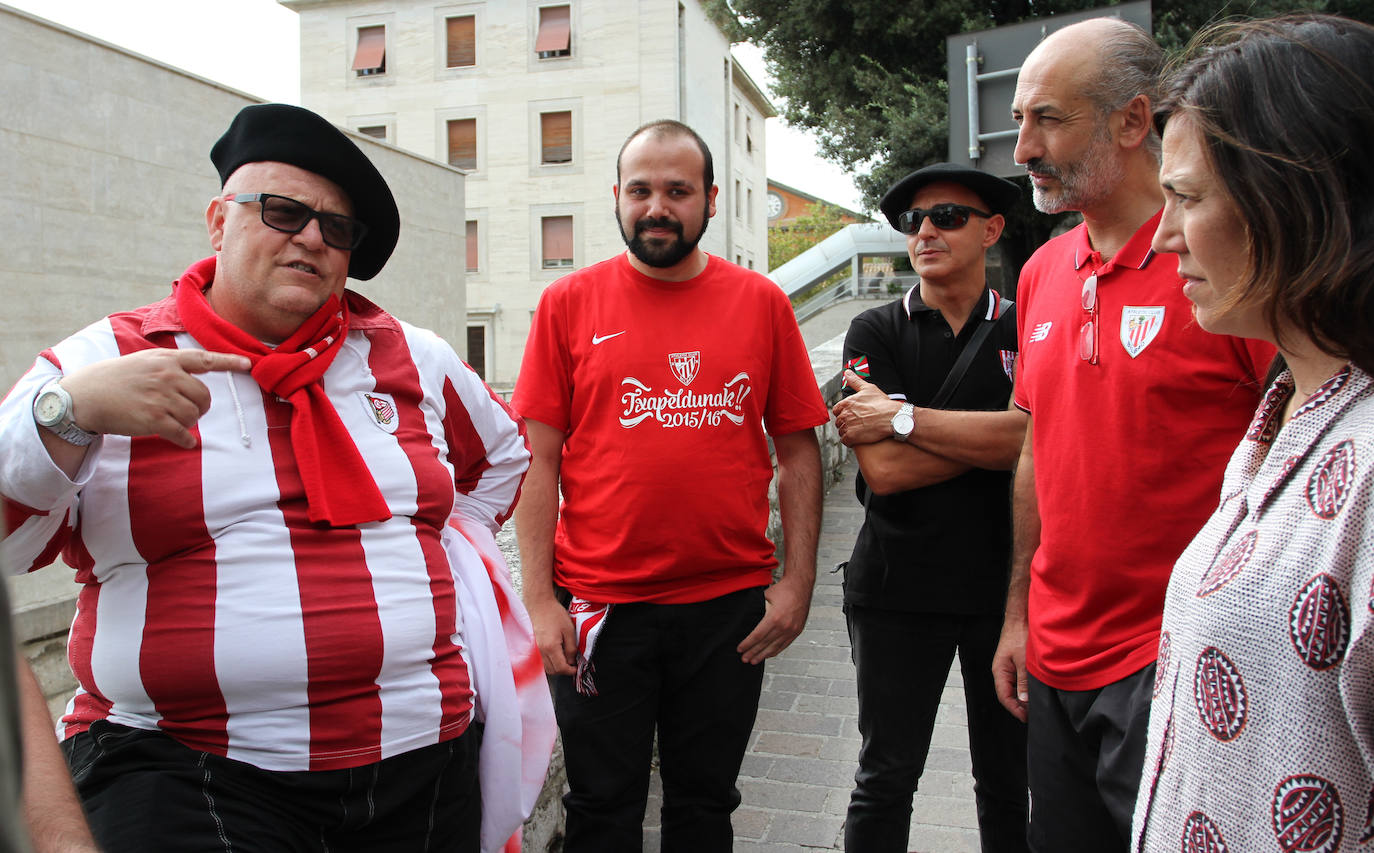 Fotos: Simpatizantes del Athletic en Perugia