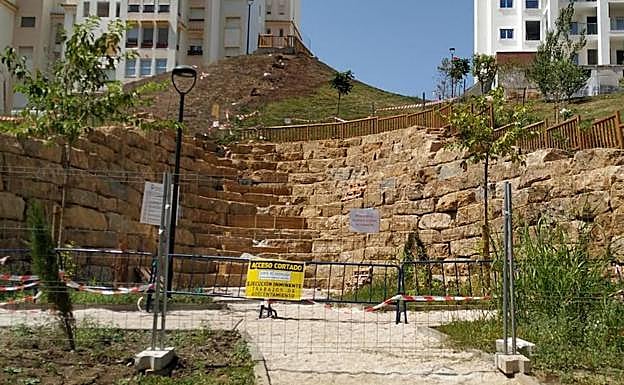 La estructura del tobogán ya ha sido retirada.