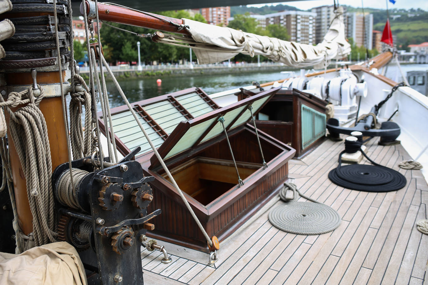 Fotos: La visita del velero &#039;Saltillo&#039; en el Museo Marítimo