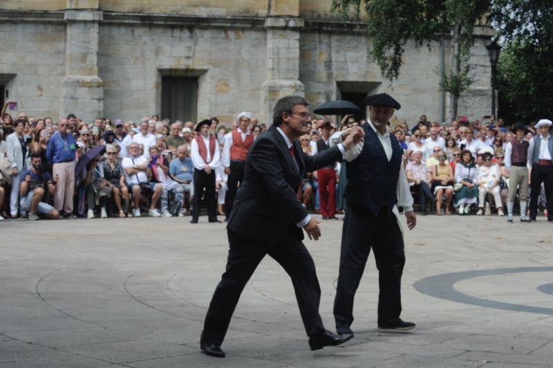 El alcalde asiste a una romería abarrotada y la Misa Mayor tradicional en esta fecha