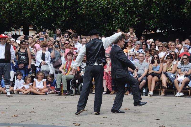 El alcalde asiste a una romería abarrotada y la Misa Mayor tradicional en esta fecha