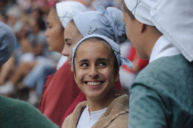 El alcalde asiste a una romería abarrotada y la Misa Mayor tradicional en esta fecha