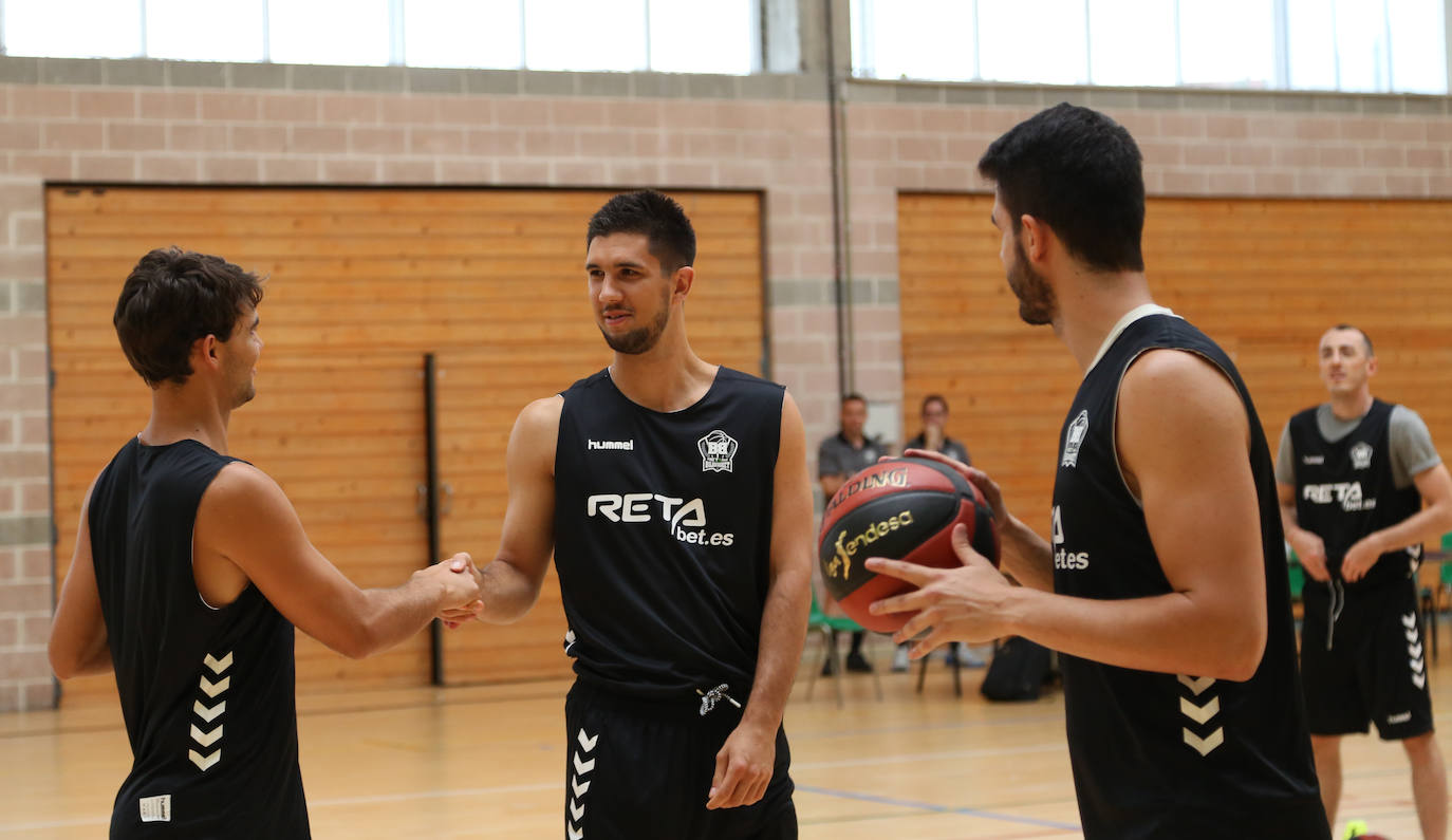 Fotos: Comienza la temporada para el Bilbao Basket