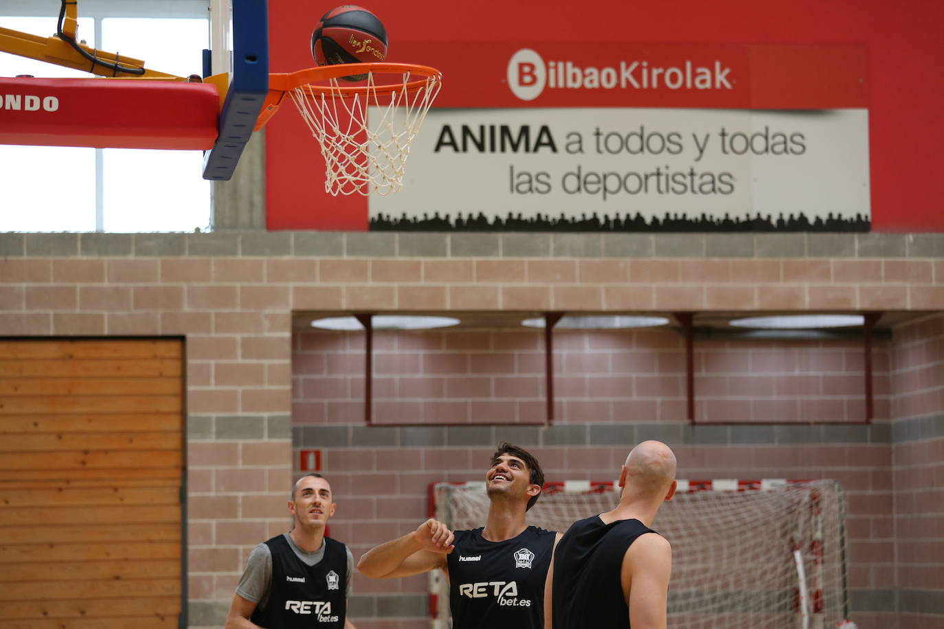 Fotos: Comienza la temporada para el Bilbao Basket