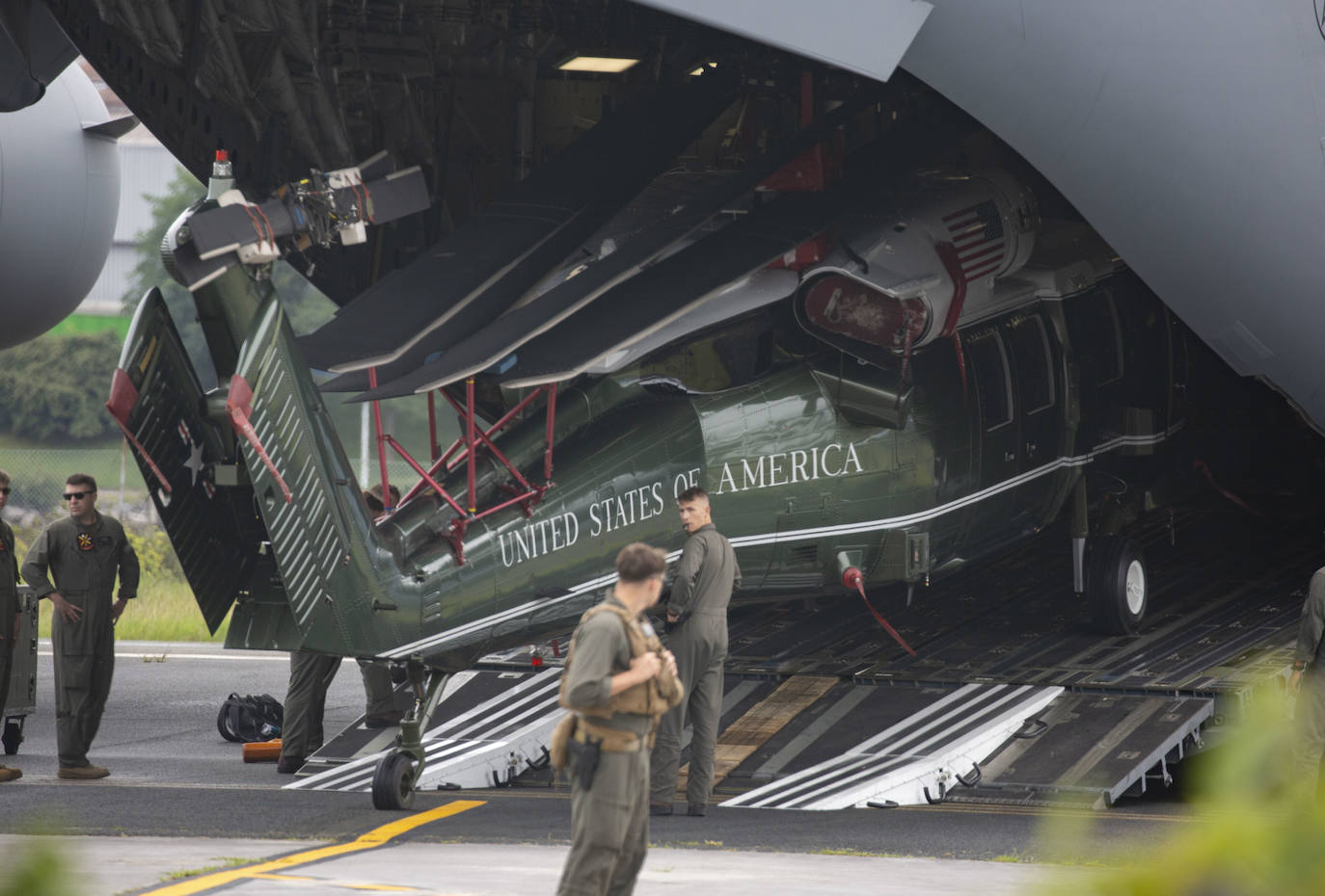 Fotos: Un avión del Ejército de Estados Unidos en Hondarribia