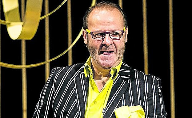 Josu Ormaetxe forma pareja con Gurutze Beitia en 'Puerta con puerta'.