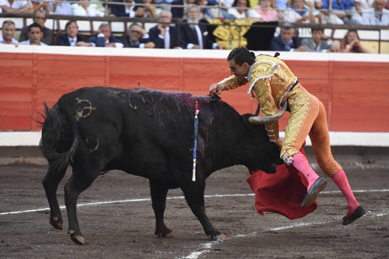 Fotos: Puerta grande de Paco Ureña en Vista Alegre tras cortar cuatro orejas