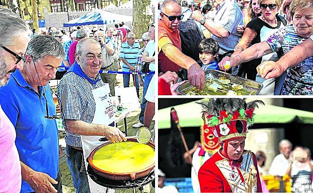 A la izquierda, Con seriedad. Las cuadrillas se pusieron manos a la obra desde media mañana. Instalados de lleno en la 'Edad del Pil Pil'.. Arriba a la derecha, De picoteo. El público que abarrotó El Arenal no perdió la ocasión de probar algunos de los platos a concurso. Debajo, Plaza Nueva. Muy cerca de los fogones, los amantes de la fiesta pudieron disfrutar de una partida de ajedrez viviente. 