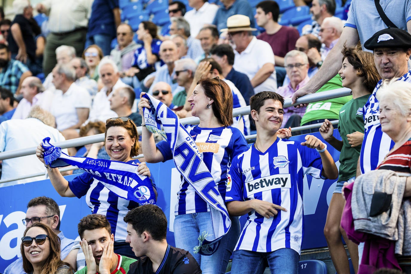 Las mejores fotos del encuentro de la segunda jornada de LaLiga disputado en el estadio de Mendizorroza