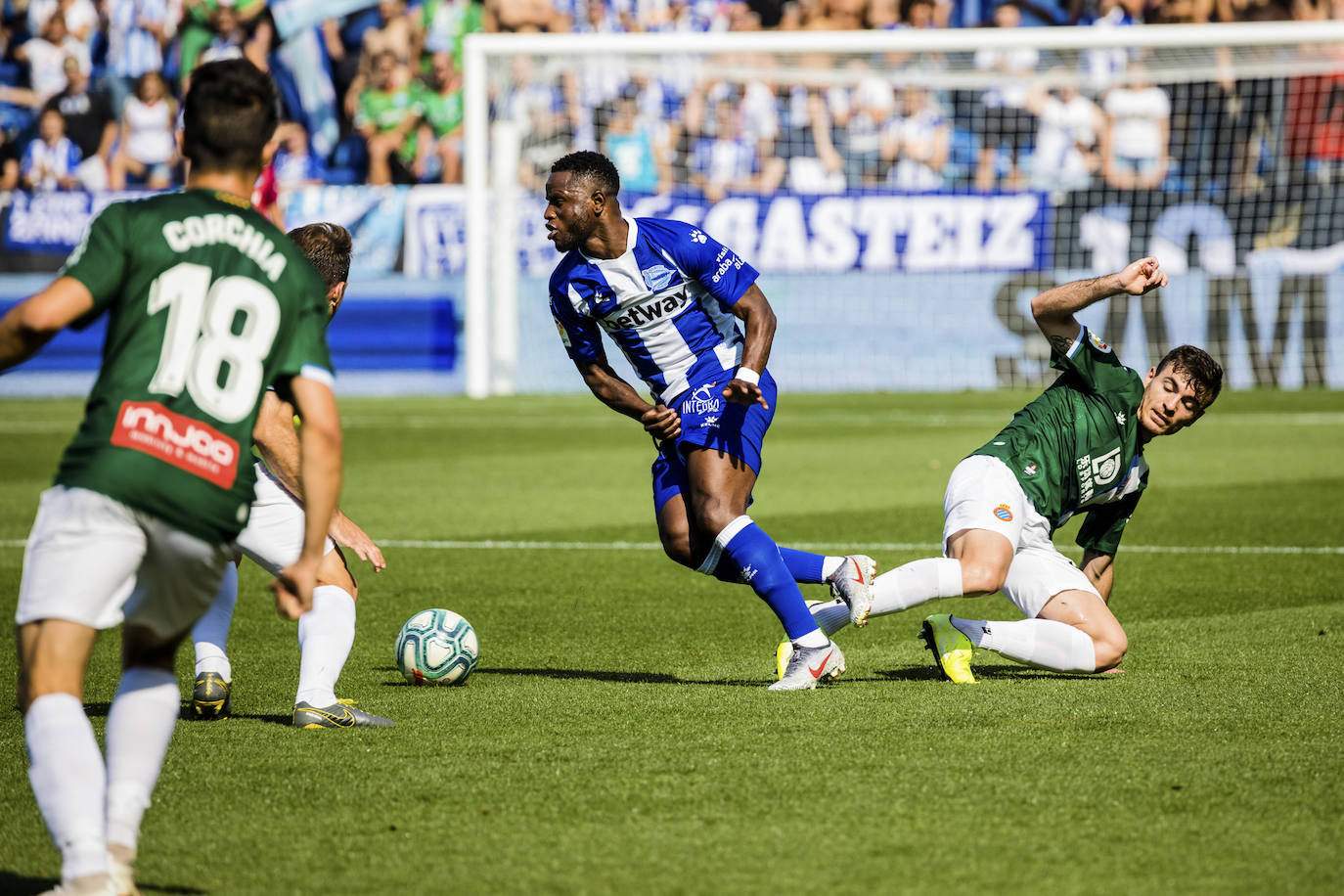 Las mejores fotos del encuentro de la segunda jornada de LaLiga disputado en el estadio de Mendizorroza