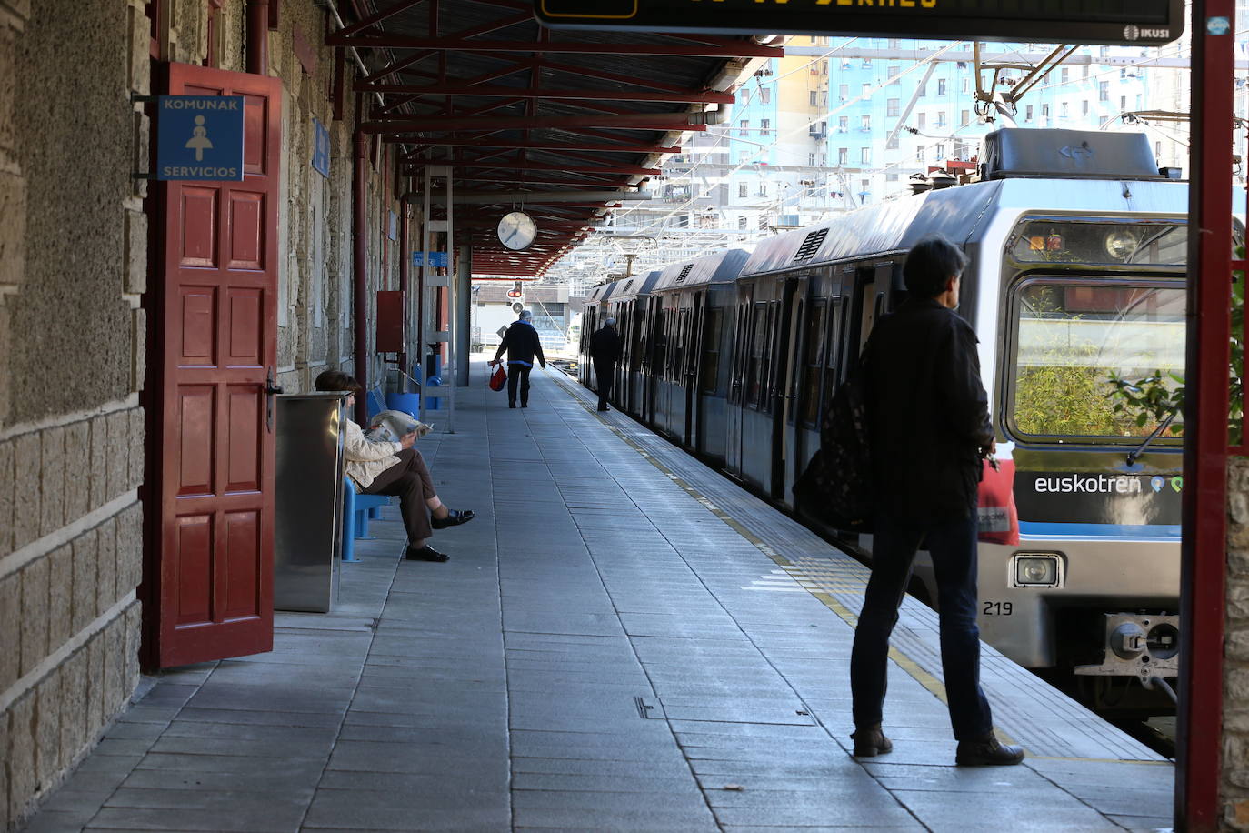 Imagen del andén de la estación en una imagen tomada en 2017