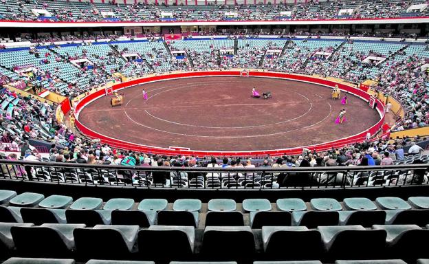 Los tendidos vacíos durante varias tardes han ofrecido imágenes desoladoras en una feria considerada la mejor de los últimos 40 años.